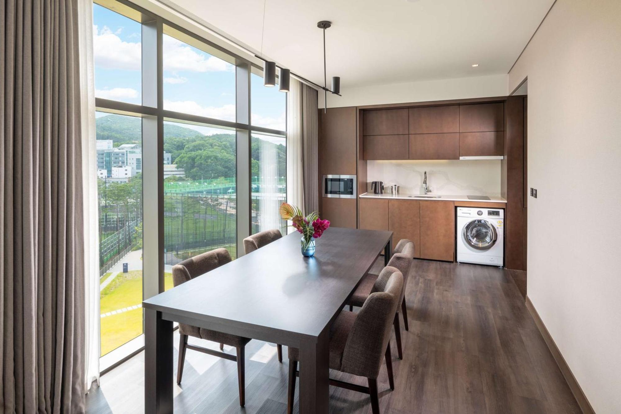 Doubletree By Hilton Seoul Pangyo Residences Szongnam Kültér fotó
